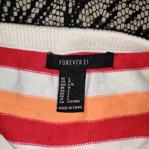 Striped Sunflower Cropped Halter Top - Picture 4 of 4